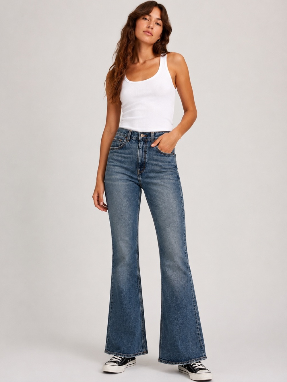 Levi’s Premium 70s High Flare Jeans Women’s Size 28 High Rise Medium Wash Denim